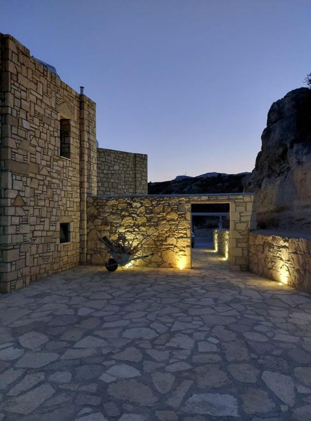 Evilia Luxury Villa Amoopi Buitenkant foto