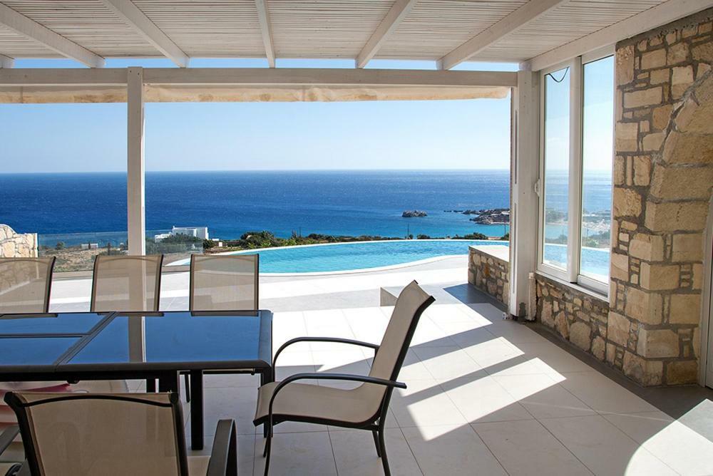 Evilia Luxury Villa Amoopi Buitenkant foto