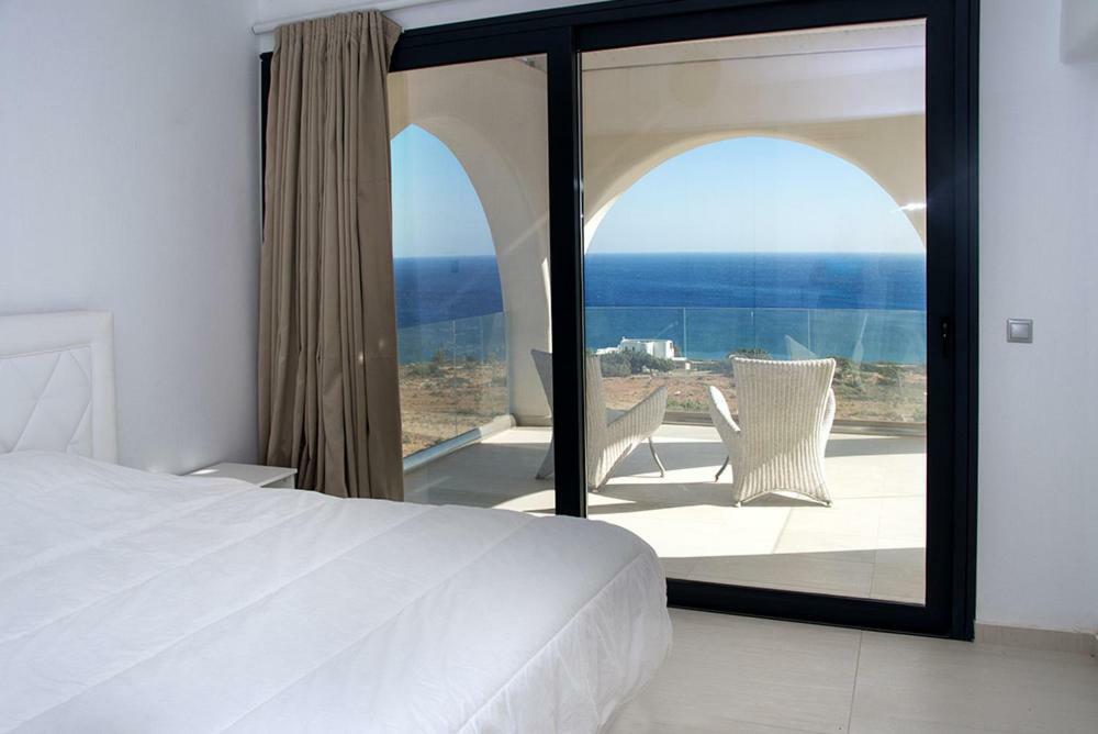 Evilia Luxury Villa Amoopi Buitenkant foto